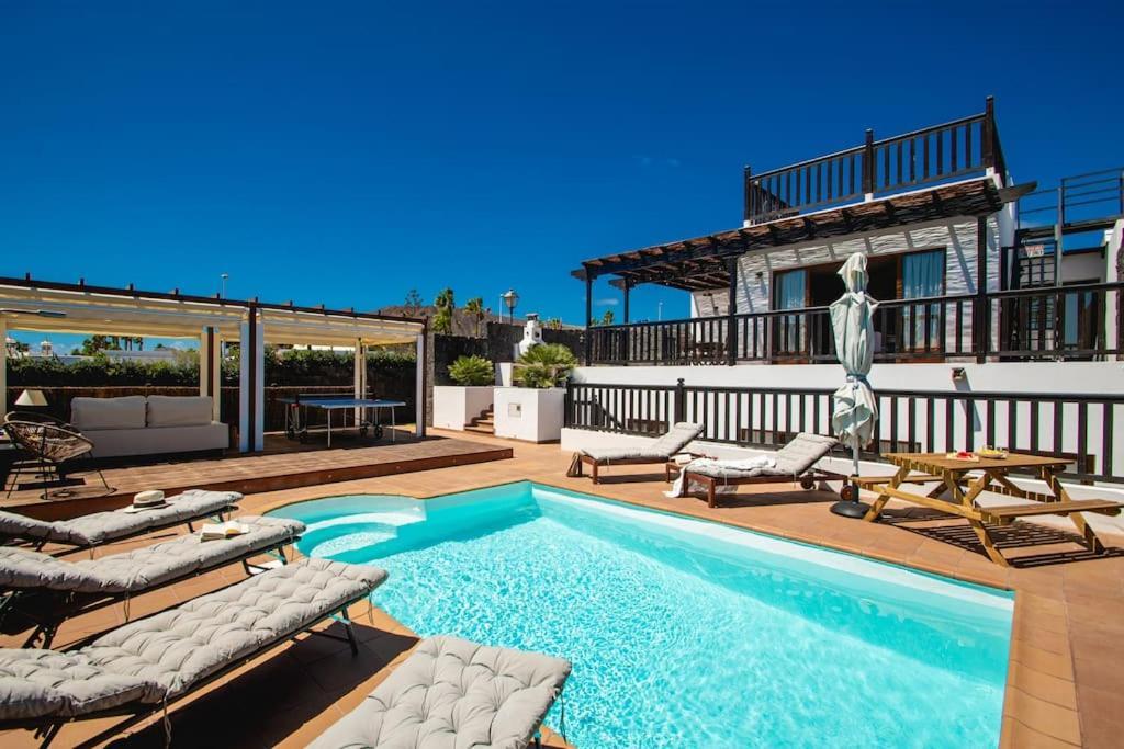 Cavendish With Sea Views And Heatable Pool Close To Flamingo Beach *